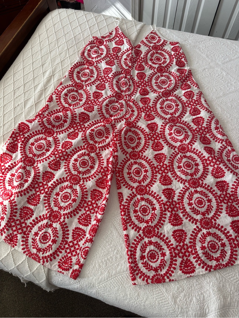 Traffic People White Wide-Leg Pants with Red Circular Embroidery